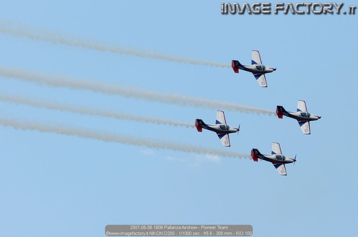 2007-05-06 1608 Pallanza Airshow - Pioneer Team